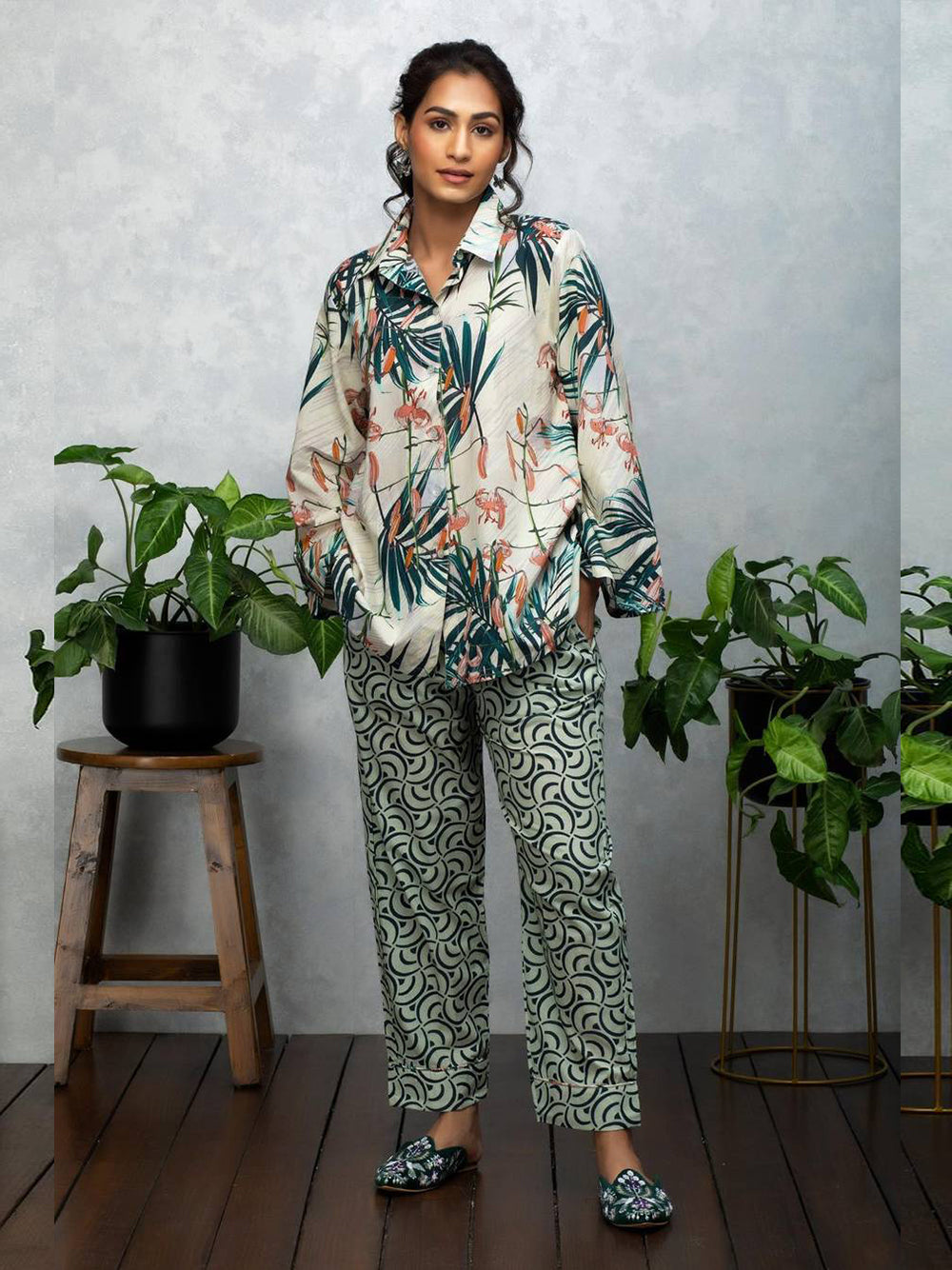 Dashing Flower Printed Cord Set VT-01112