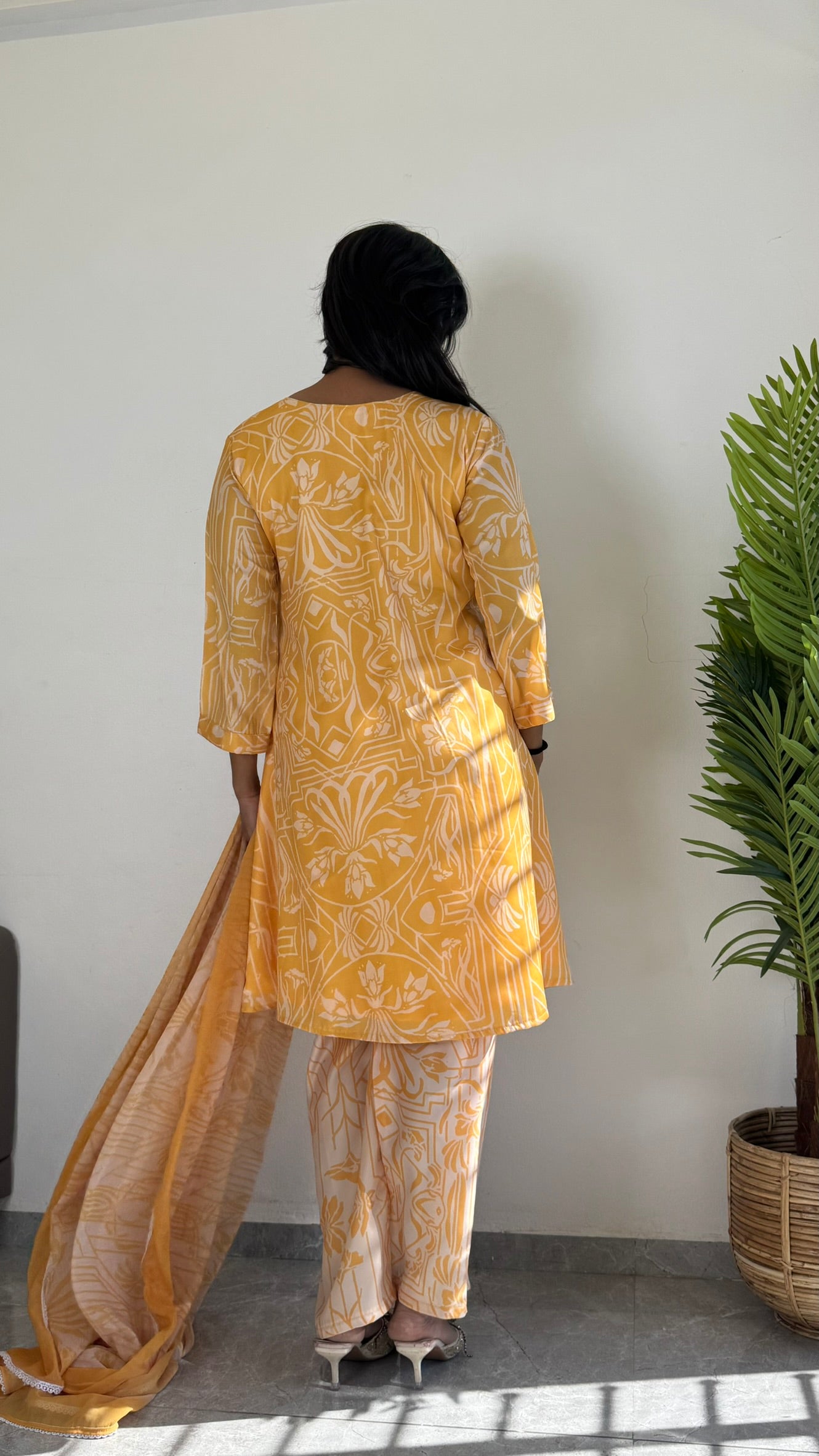 Floral Printed Purple Suit Set with Dupatta – Stylish & Comfortable D6174