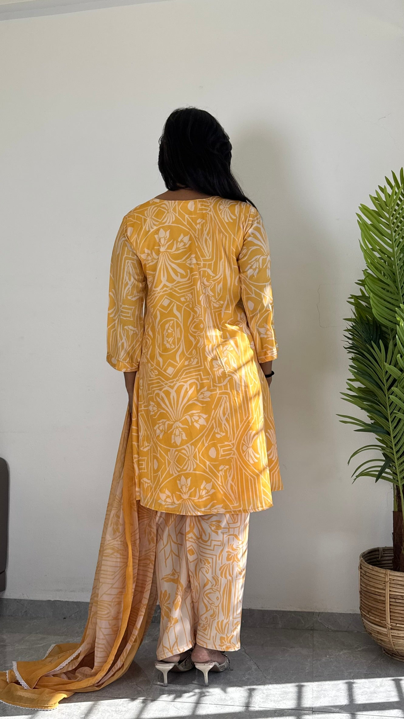 Floral Printed Purple Suit Set with Dupatta – Stylish & Comfortable D6174