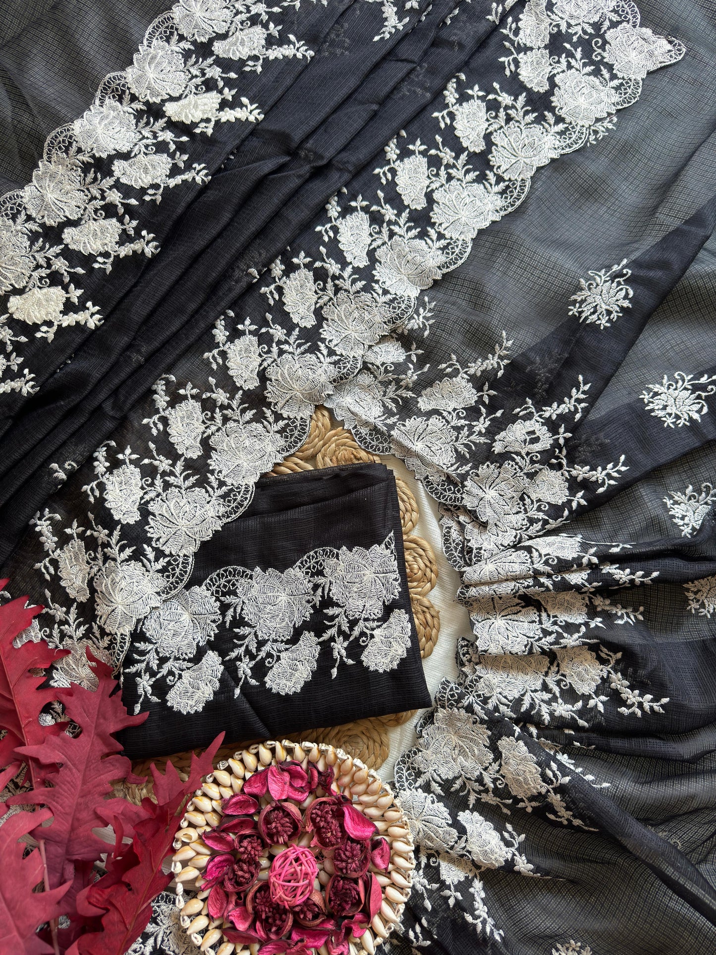 Runway-Ready Saree Styles VT-1050