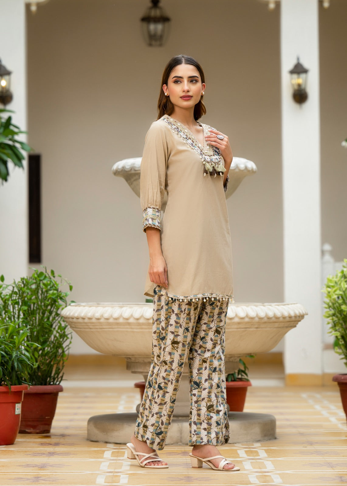 Roman Silk Co-ord Set with Embroidered Neckline & Pure Jacquard Bottom D6261 - kharidari