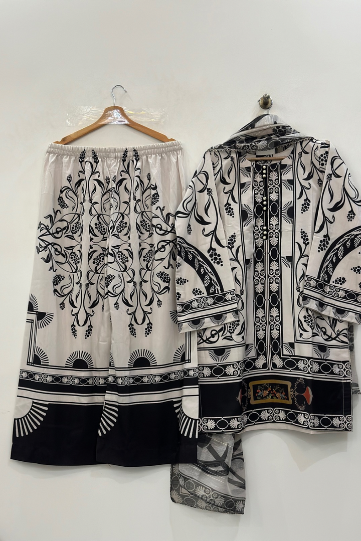 Stylish Black Printed Suit Set with Dupatta – D6130