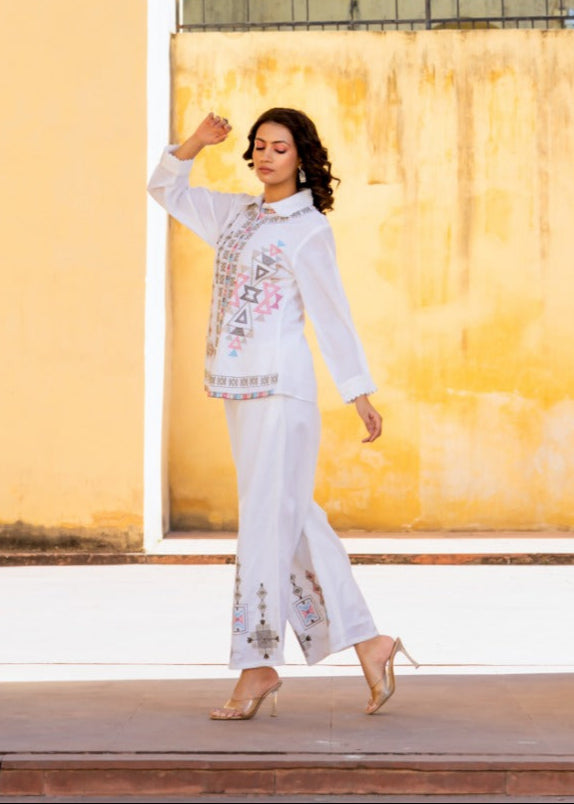 White Geometric Embroidered Cotton Co-ord Set D6272
