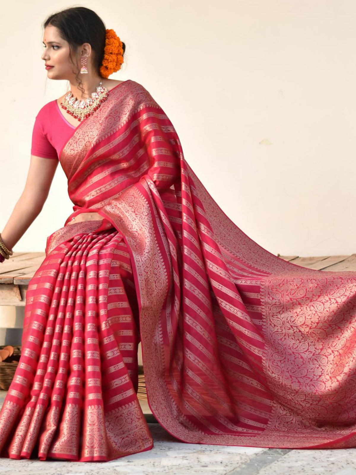 Banarasi Patter And Gold Zari Work Silk Saree AY-40129