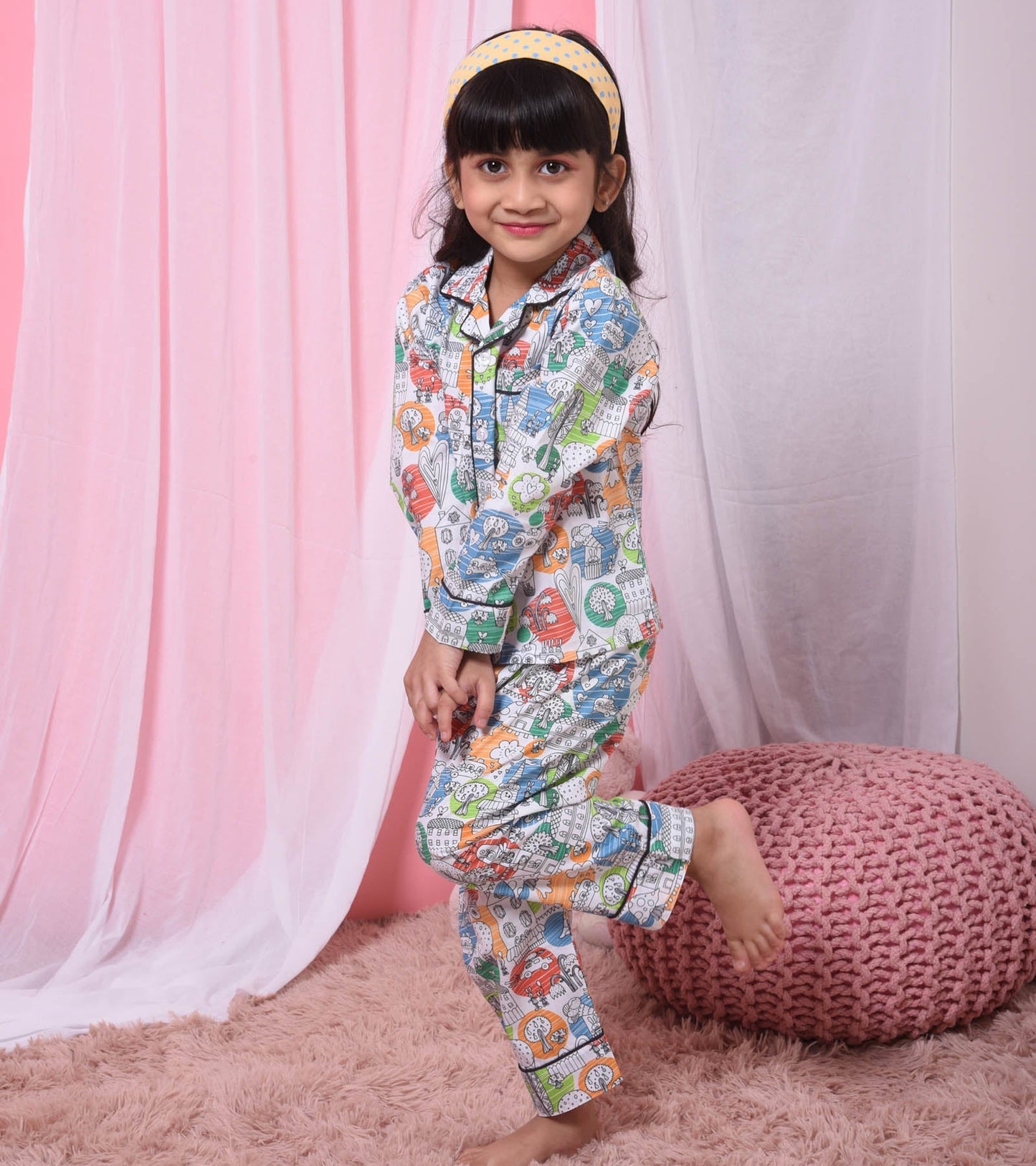 Art Printed Girls Nightsuit Set D106