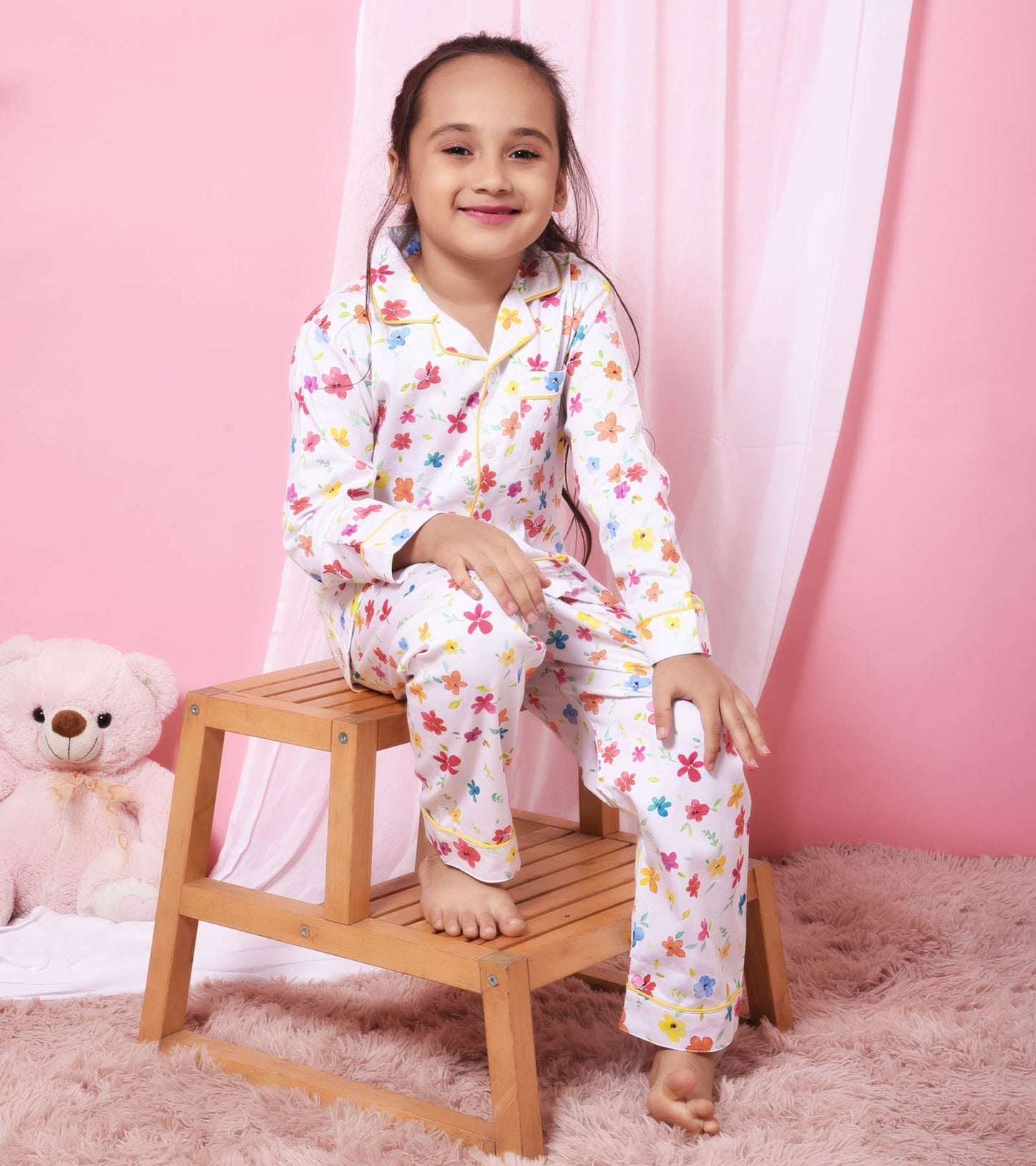 Girls Flower Print Beautiful Nightsuit Set D110