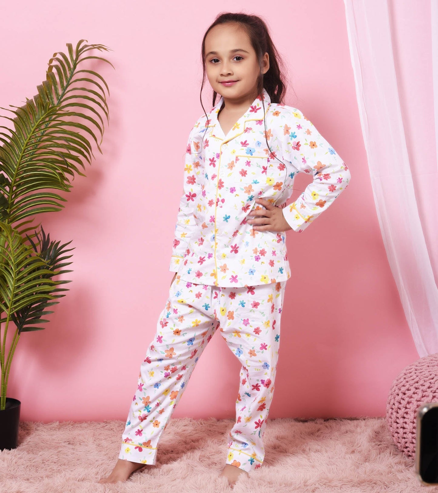 Girls Flower Print Beautiful Nightsuit Set D110