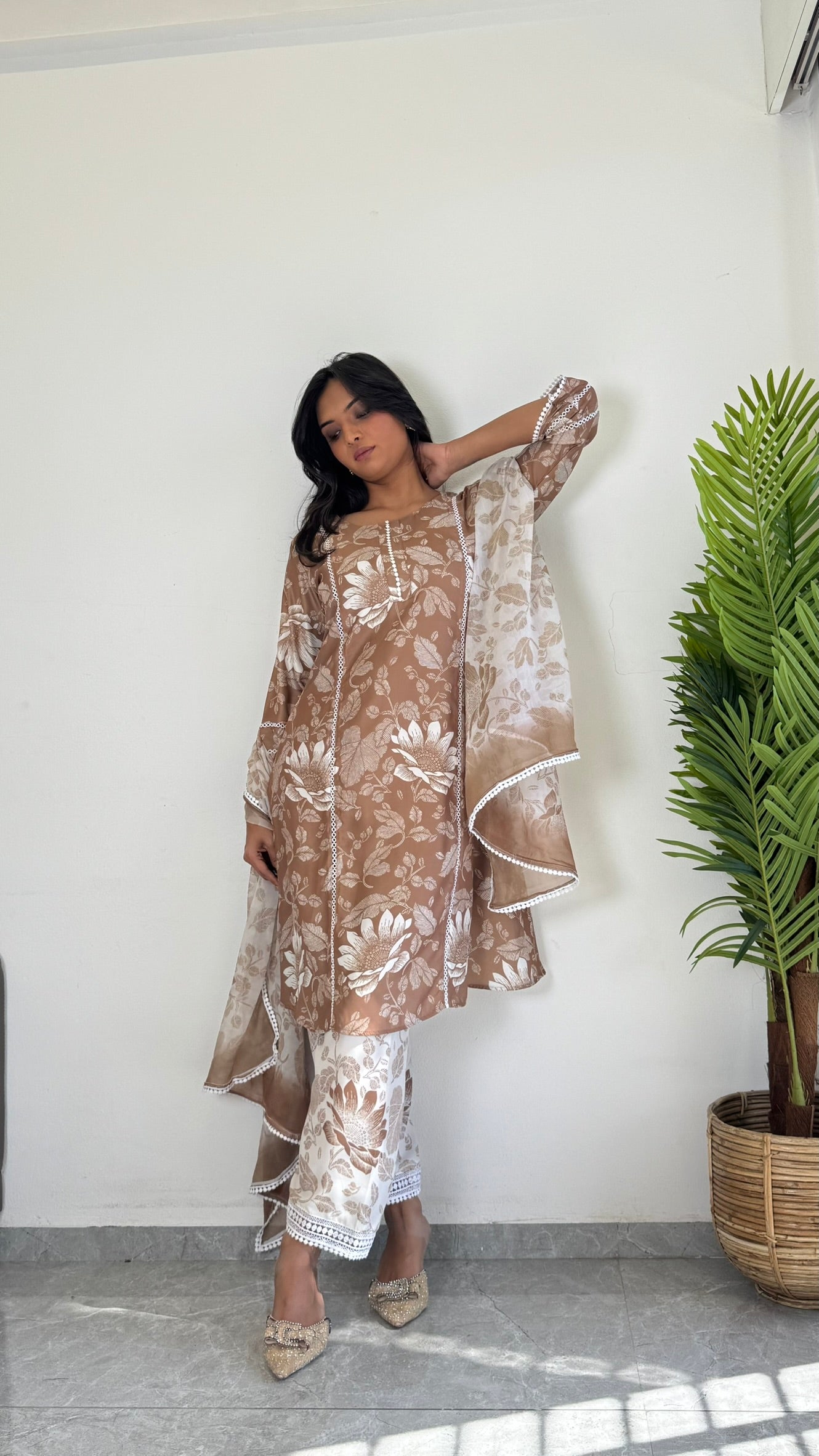 Neutral Luxe: Soft-Tone Suit Collection D6172 - kharidari