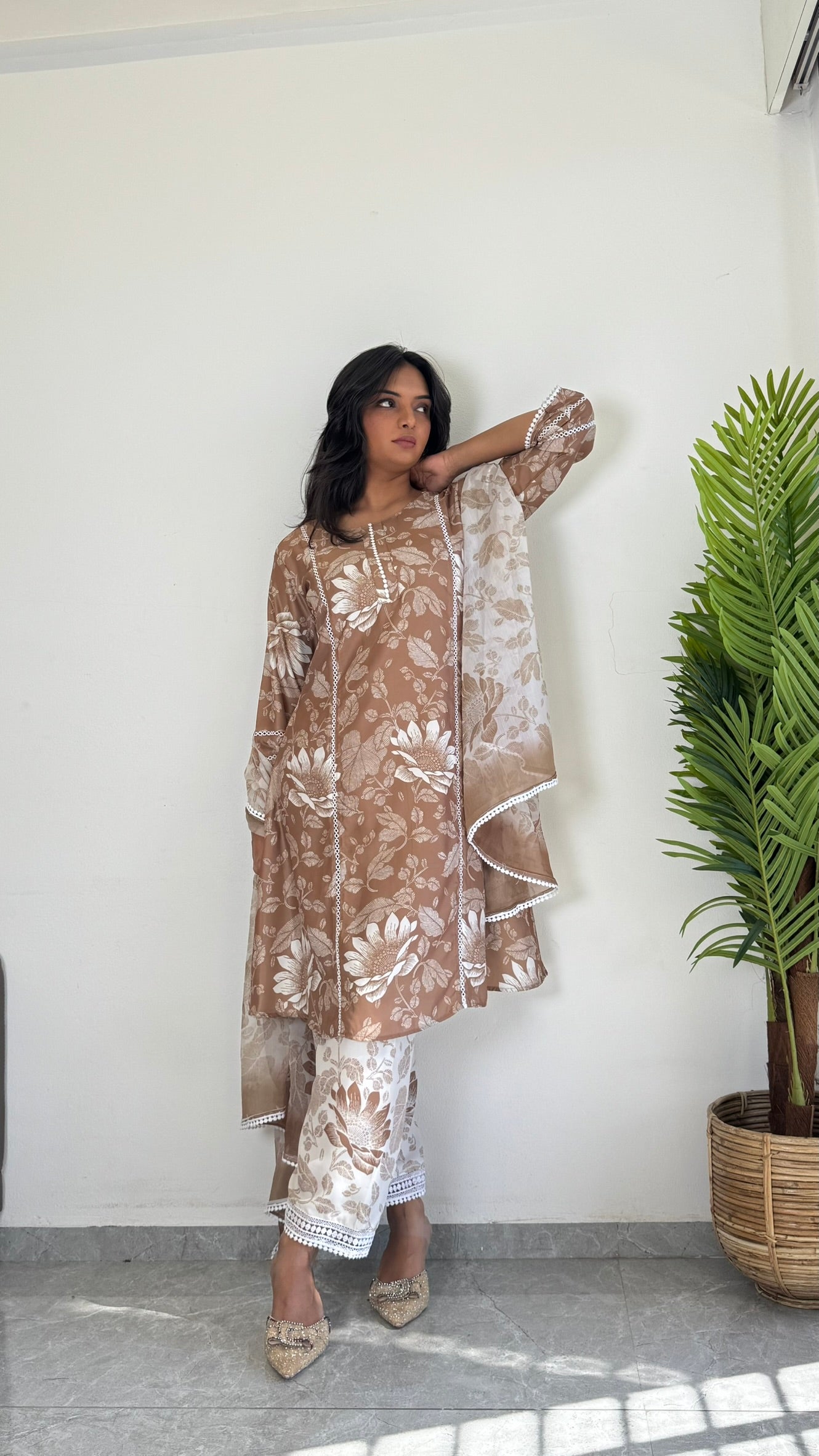 Neutral Luxe: Soft-Tone Suit Collection D6172 - kharidari