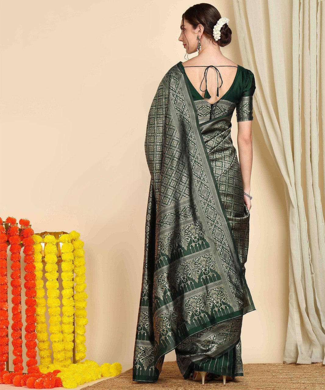 The-Wholesale-Kharidari-banarasi -Silk
