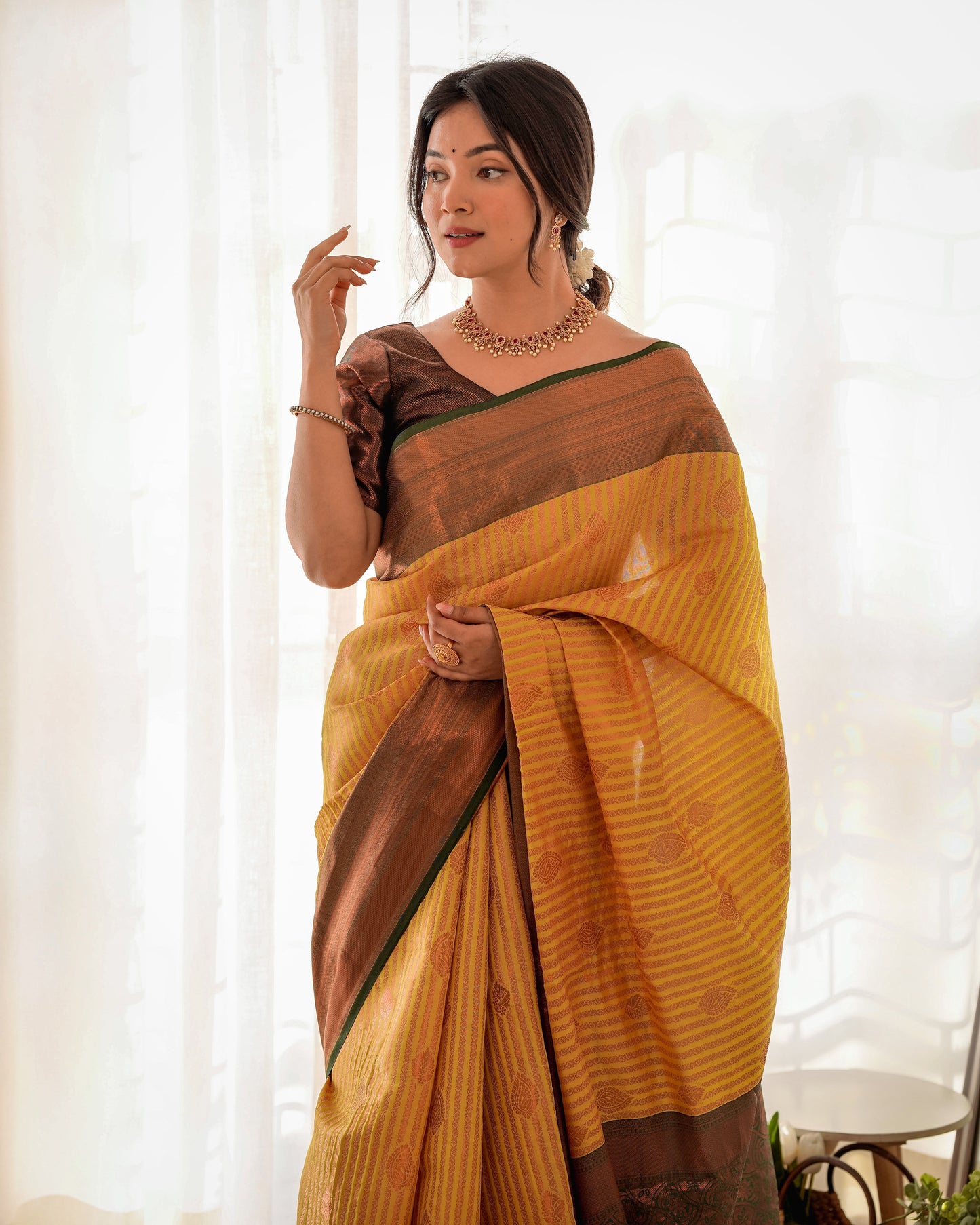 Woven Design Zari Pure Silk Kanjeevaram Saree D5034