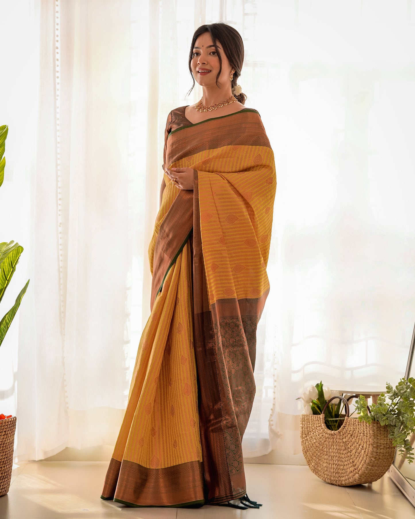 Woven Design Zari Pure Silk Kanjeevaram Saree D5034