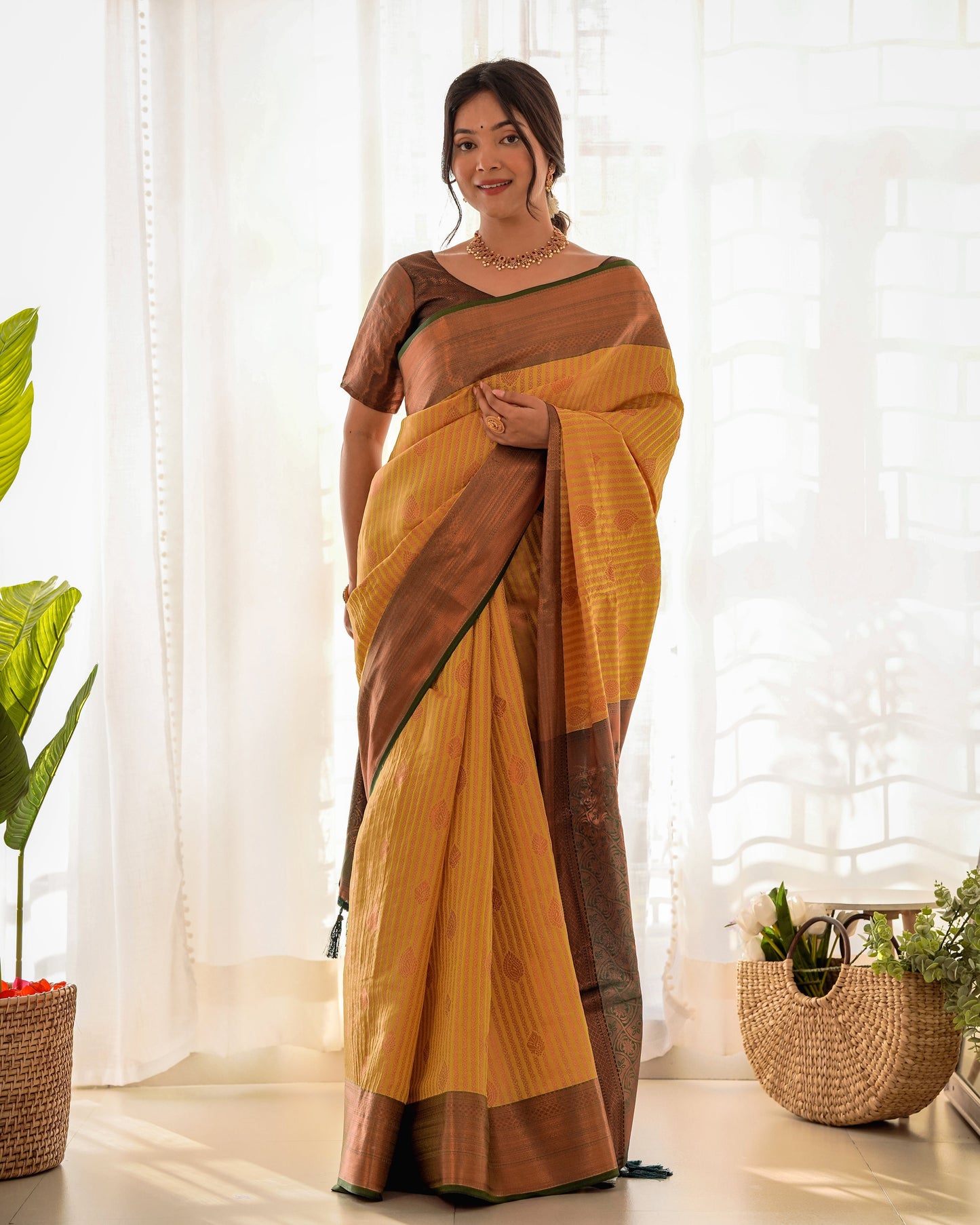 Woven Design Zari Pure Silk Kanjeevaram Saree D5034