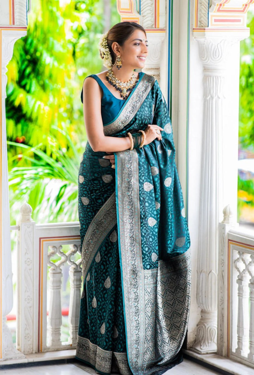 Banarasi Pattern Soft Silk Saree AY- 50106