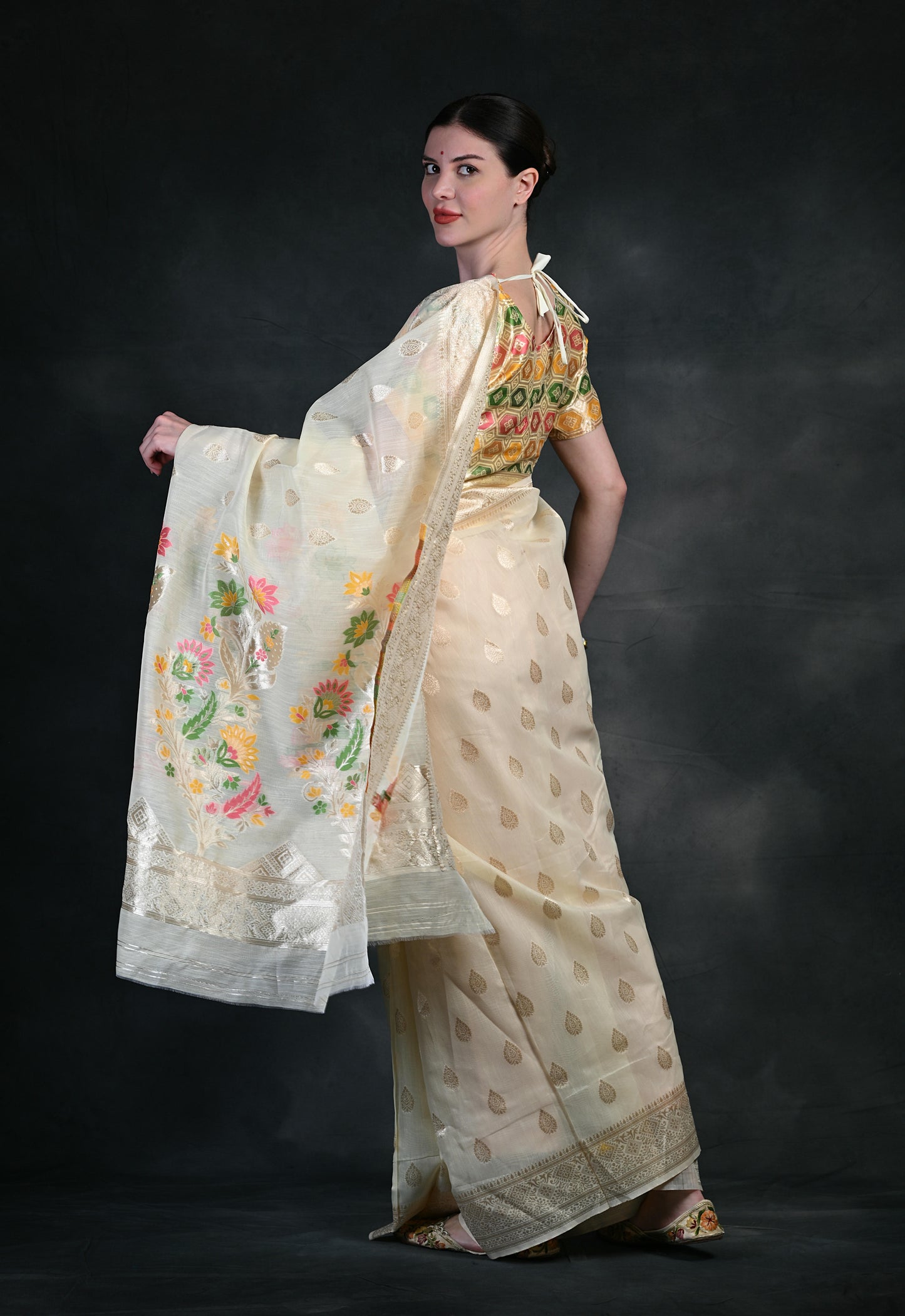 Attractive Trendy Banarasi Silk woven saree PRK004