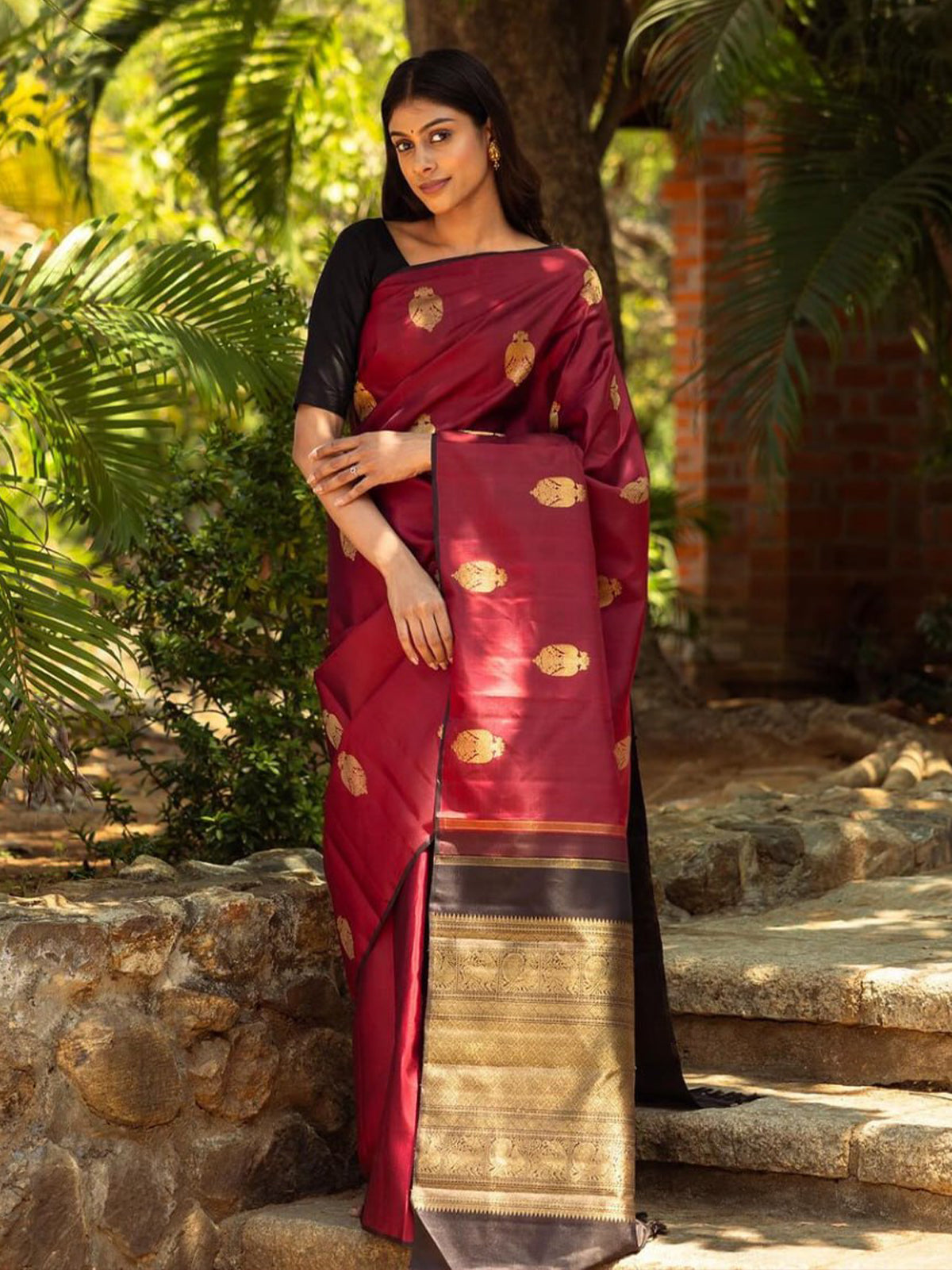 Banarasi Silk Saree Made Up Of Silk Threads Woven AY-3023