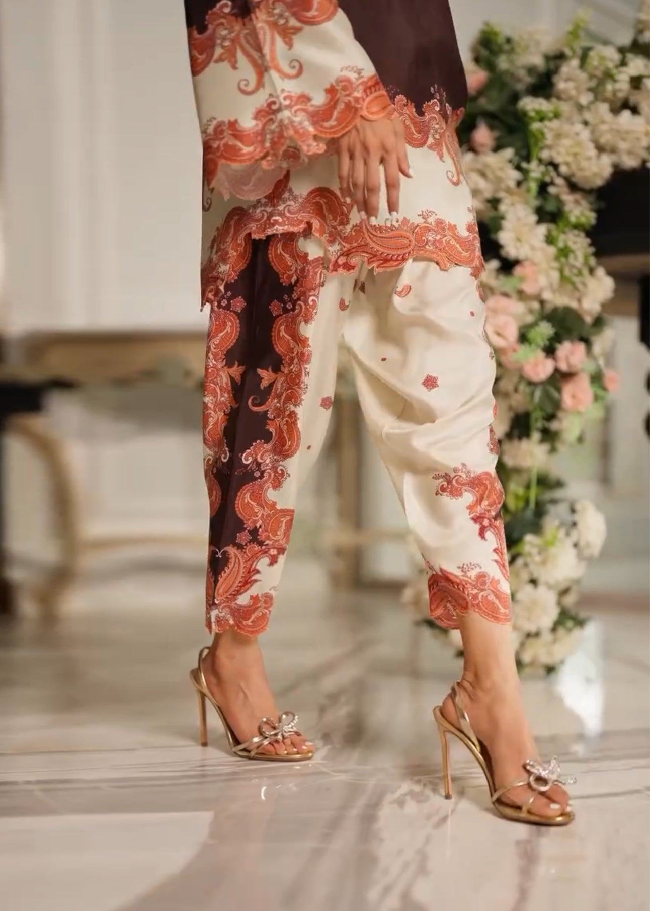 Brown & Cream Paisley Print Co-ord Set – Elegant Rayon Ensemble D6306