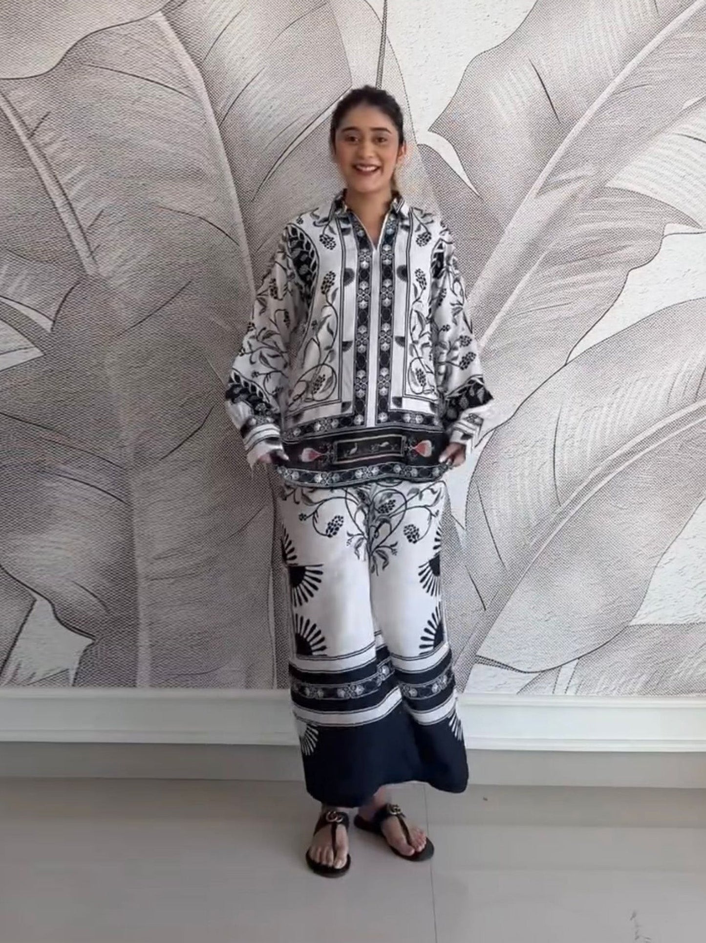 Black & White Casual Printed Armani Satin Suit set D6063 - kharidari