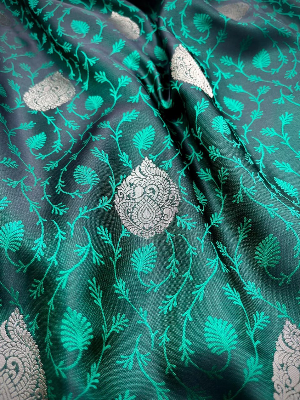 Banarasi Pattern Soft Silk Saree AY- 50106