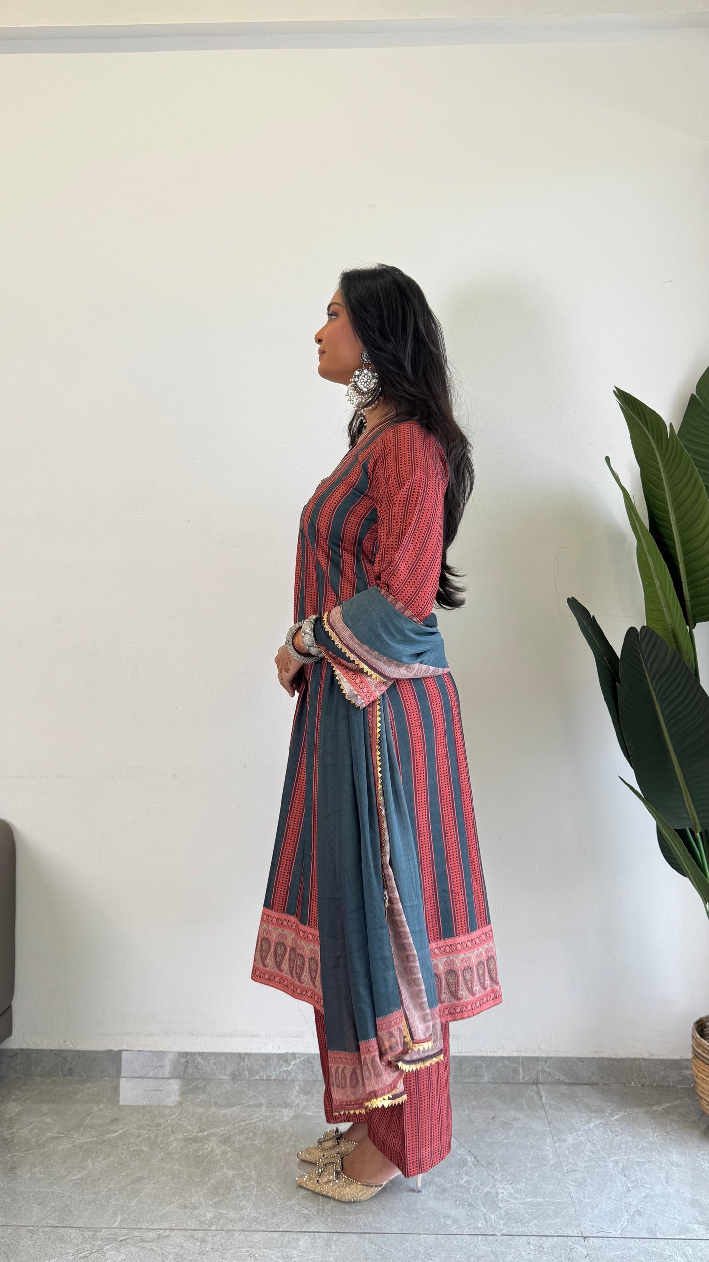 Unmatched Elegance: Premium Suit Set for Distinctive Style D6169 - kharidari