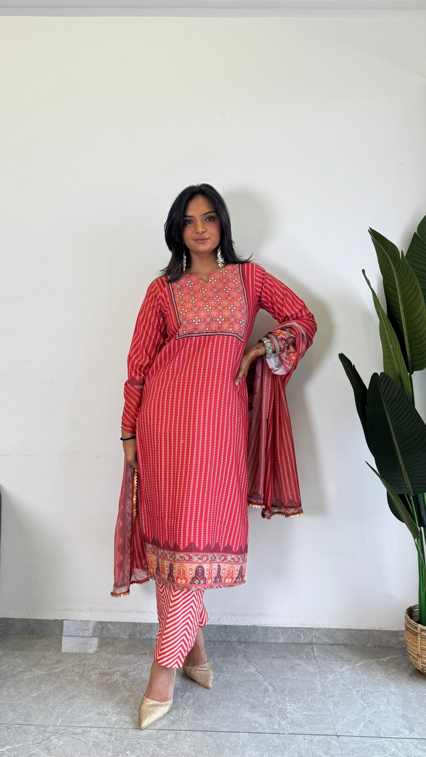 Classic Charm: Timeless Suit Set for Effortless Sophistication D6170 - kharidari