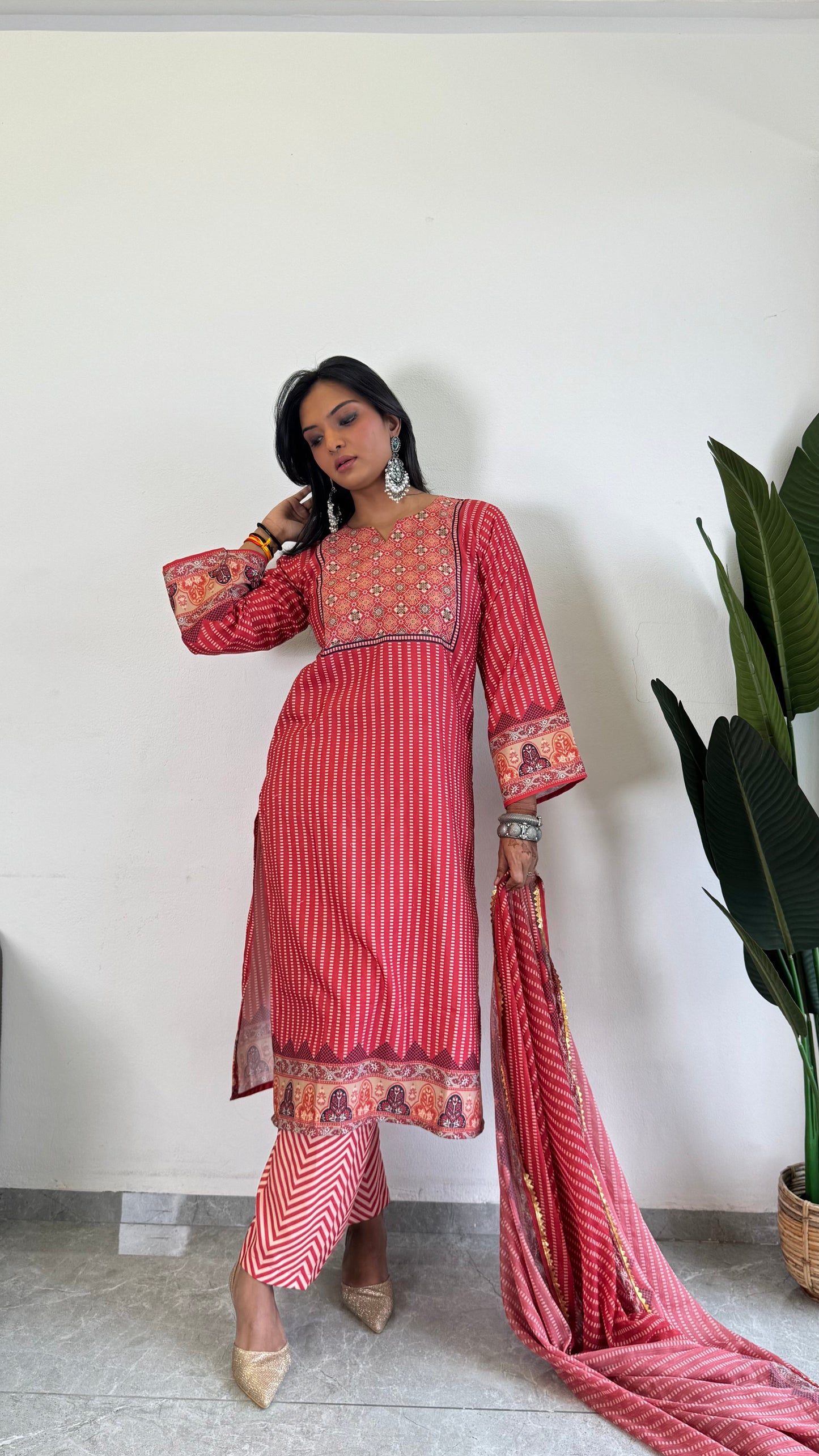 Classic Charm: Timeless Suit Set for Effortless Sophistication D6170 - kharidari