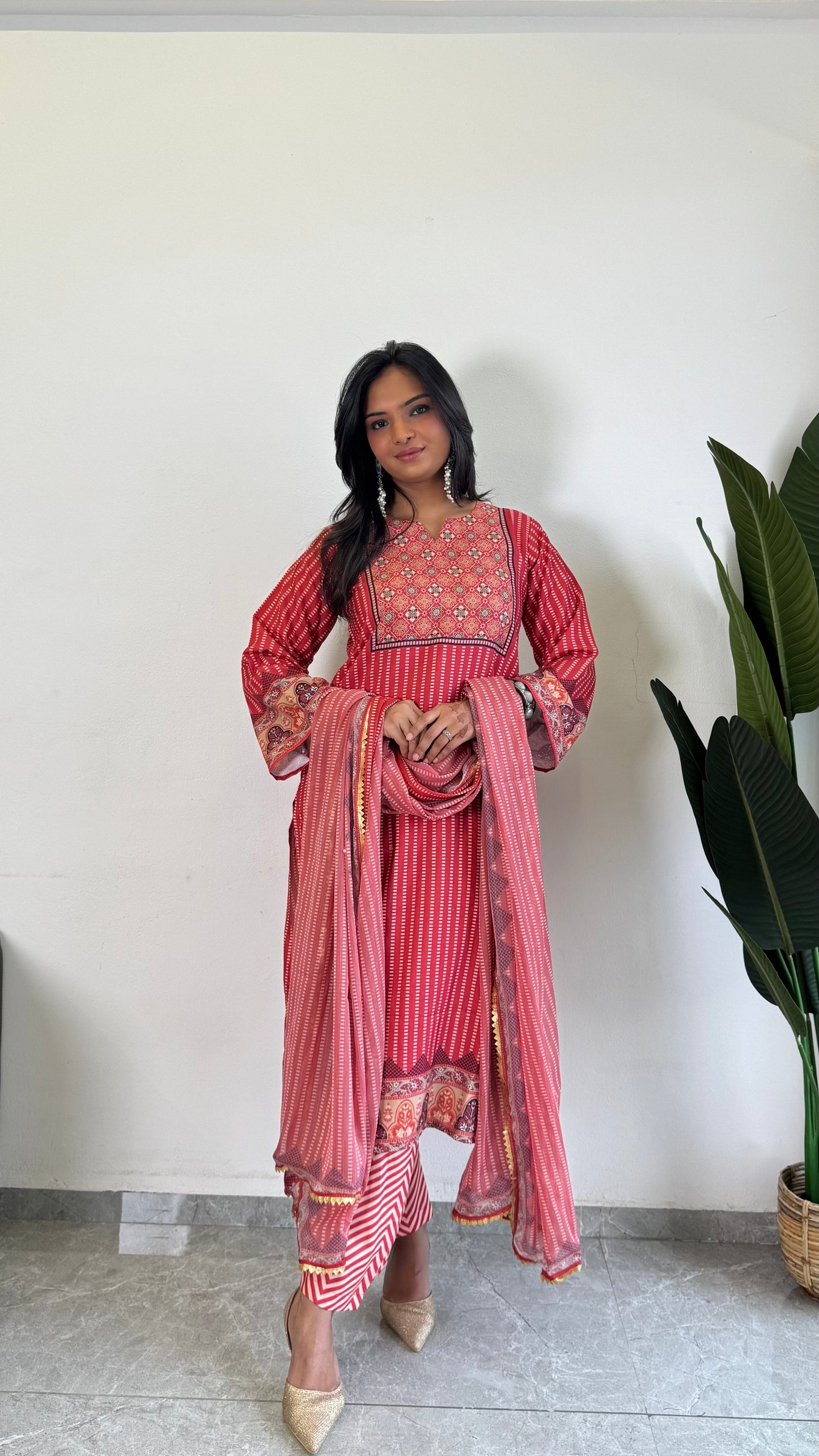 Fashion Meets Function: Smart Suit Set for Every Event - kharidari