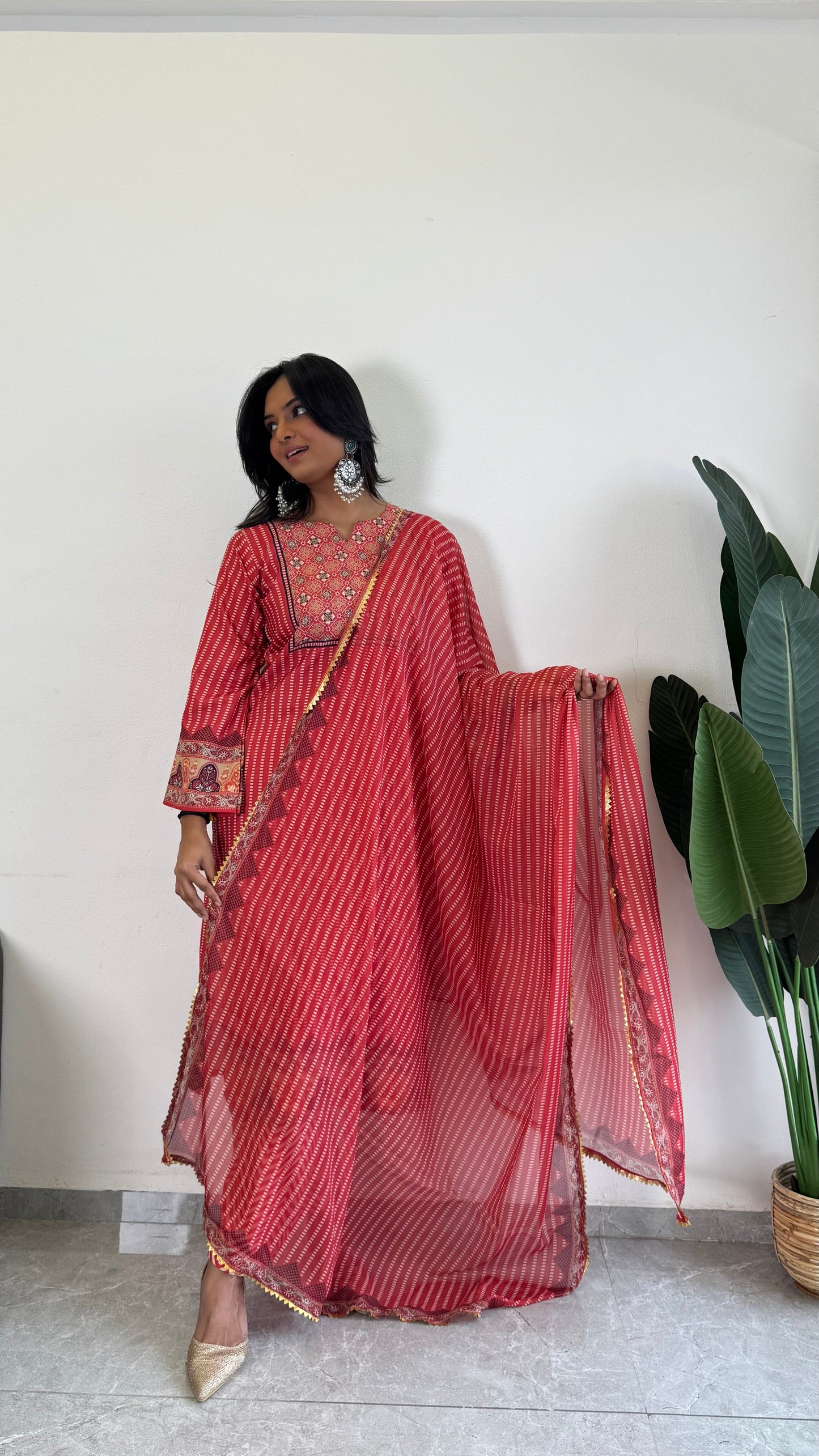 Fashion Meets Function: Smart Suit Set for Every Event - kharidari