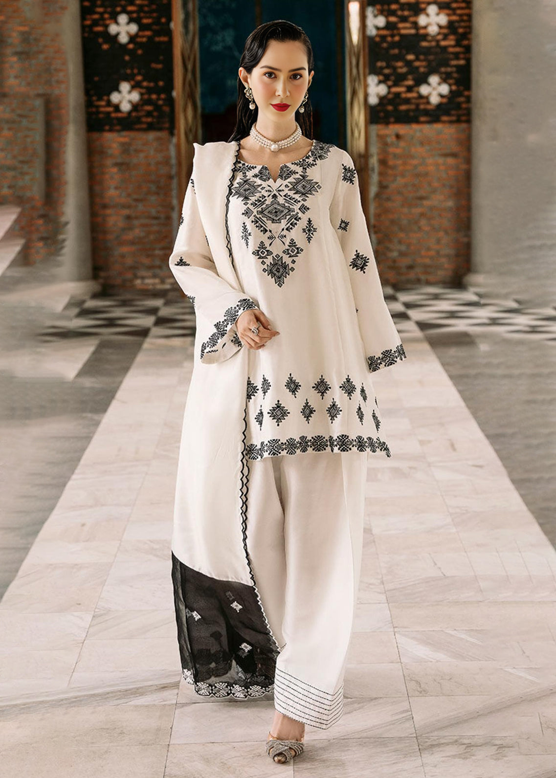 Ivory Geo-Embroidered Co-ord Set with Statement Dupatta D6331