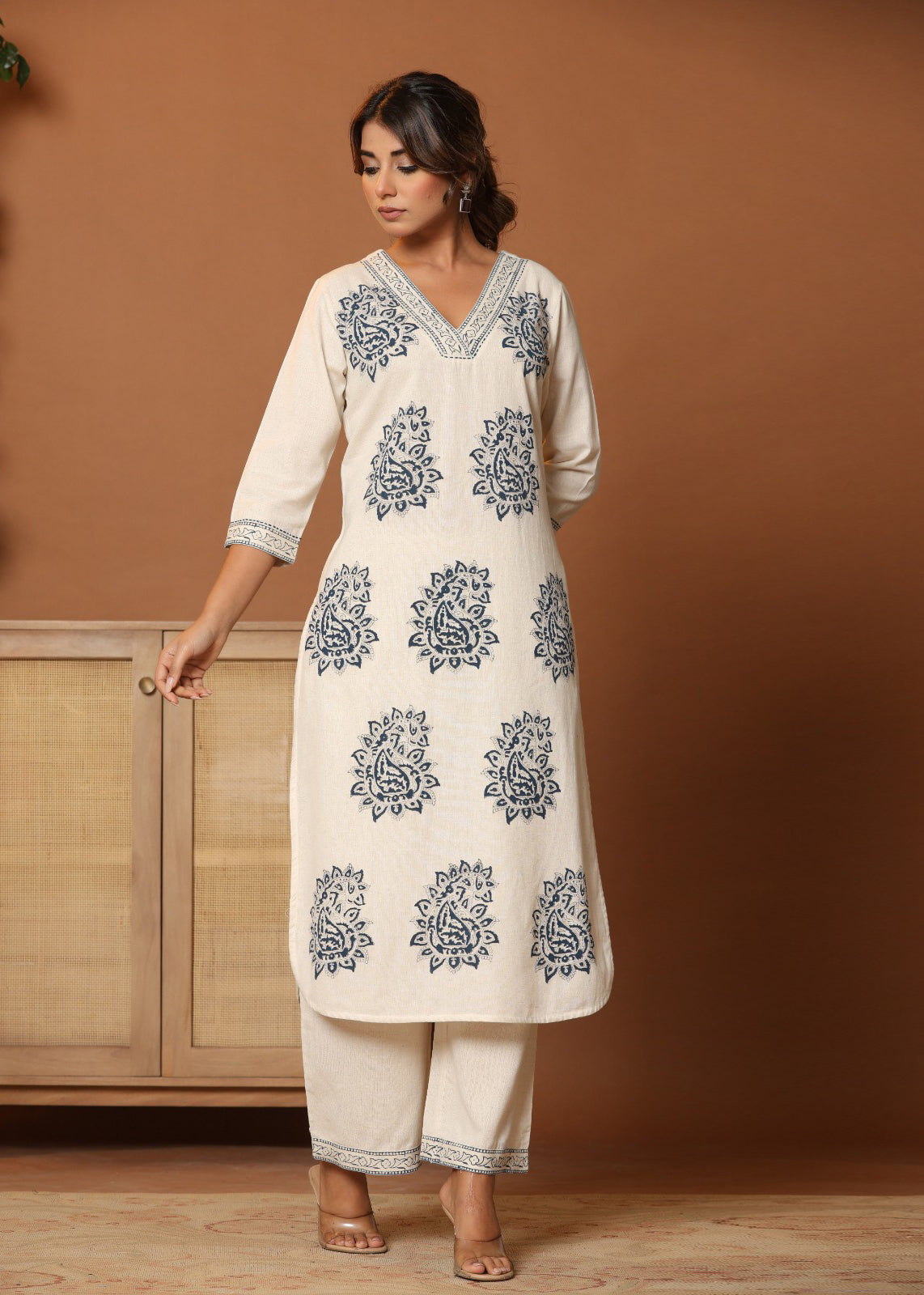 Midnight Paisley: Blue Paisley Printed Cotton Co-ord Set D6254 - kharidari