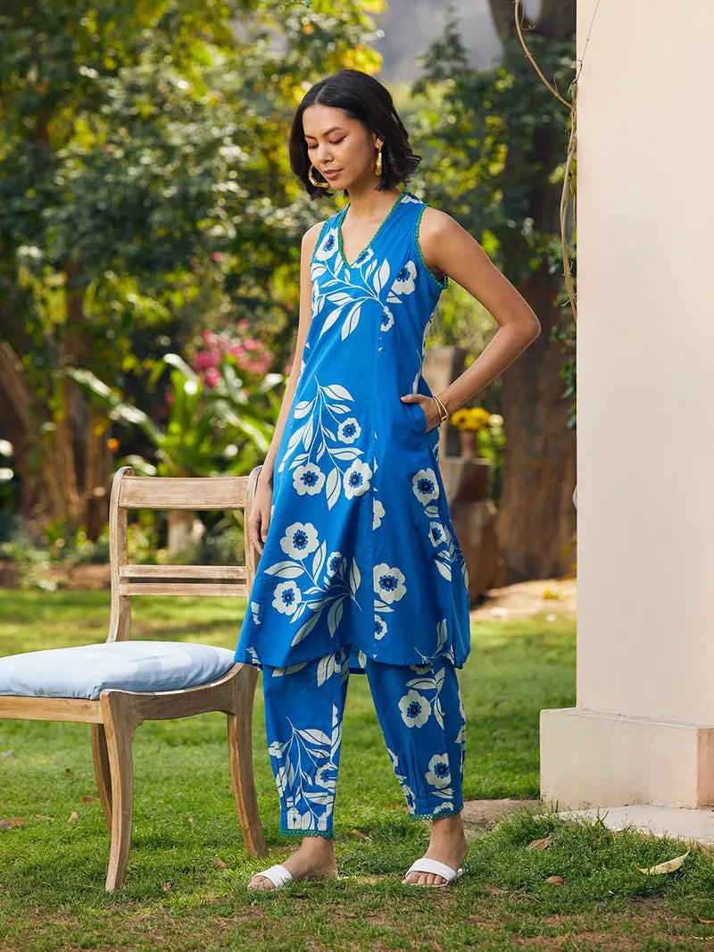 Blue Printed Cotton Kurta with Pants D6022