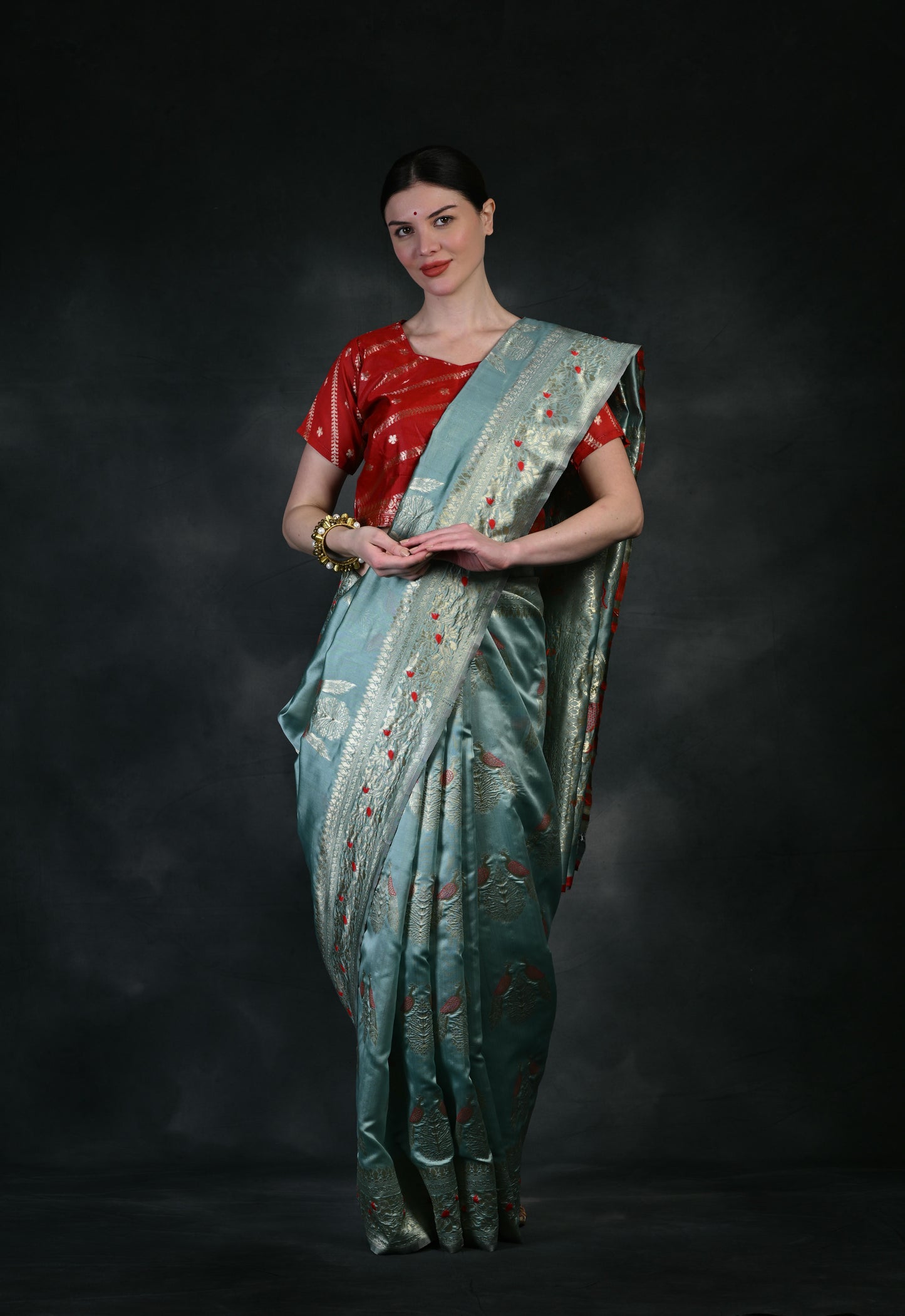 Trendy Party wear Banarasi Silk woven Saree AY5089