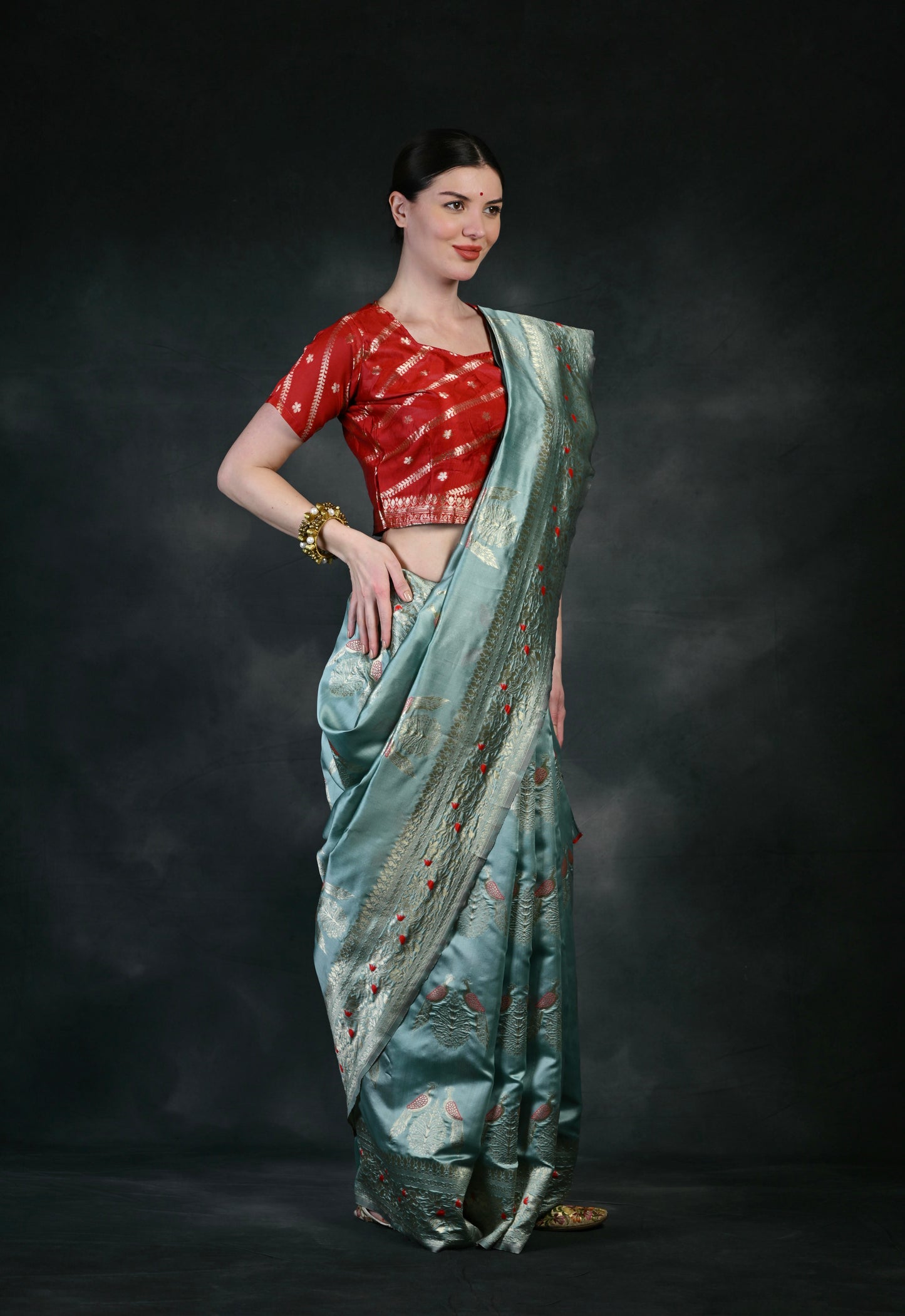 Trendy Party wear Banarasi Silk woven Saree AY5089