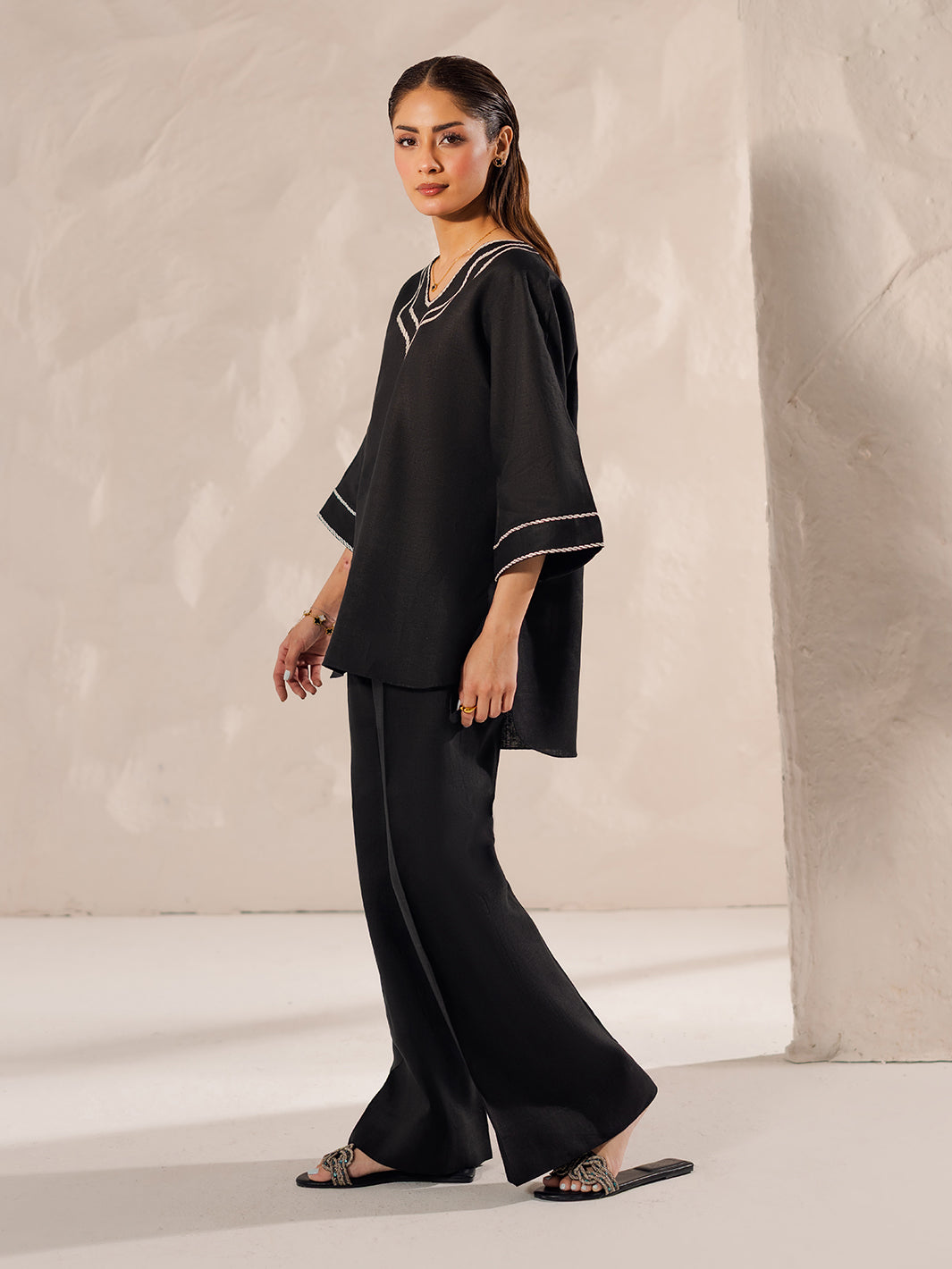 Women’s Pure Cotton Black V-Neck Embroidered Co-Ord Set D6329 – Elegant Casual Wear