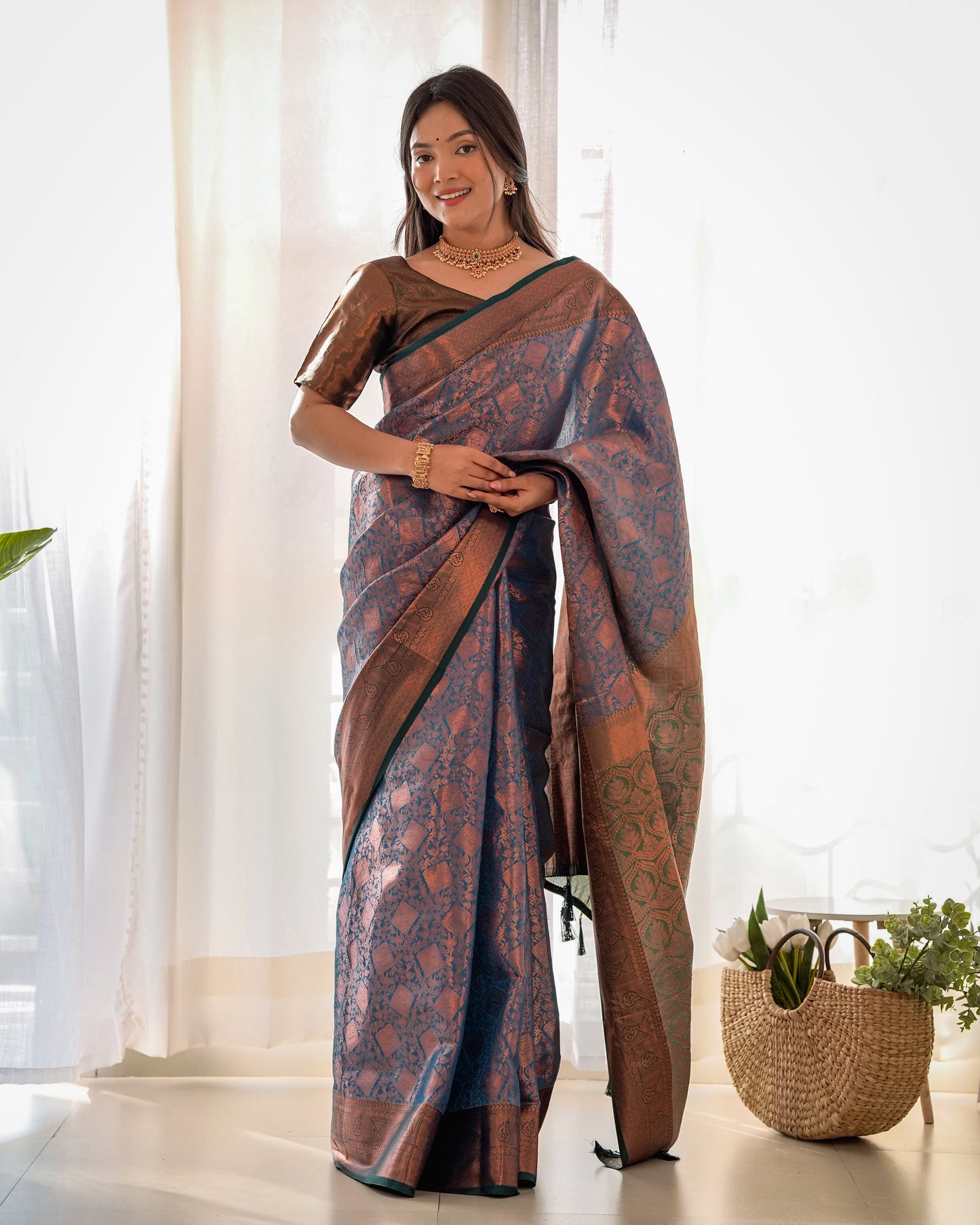 Women's Kubera Pattu kanjivaram silk Party wear Saree D5027