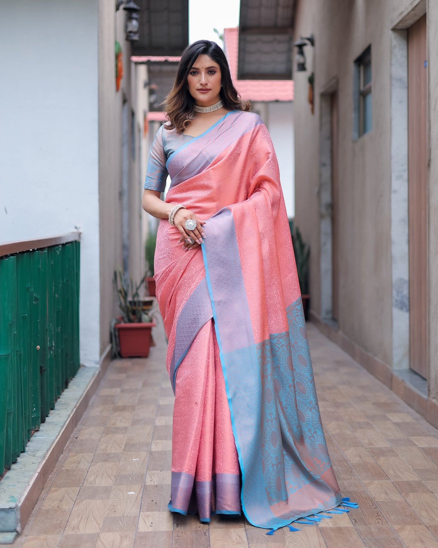 Woven Design Zari Pure Silk Kanjeevaram Saree D5039